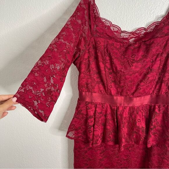Torrid Red Lace Off The Shoulder Peplum Shift Dress Size 16 - Picture 3 of 5